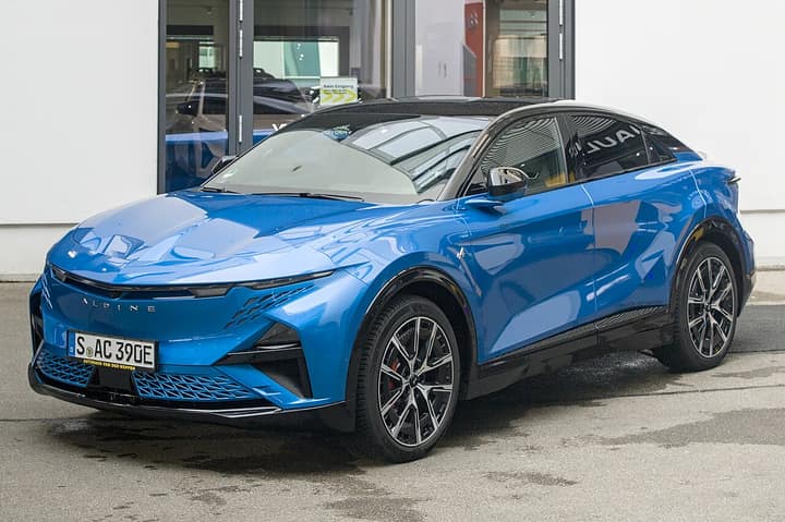 Alpine A390: precio en España del GT y el GTS, y la versión más barata que prepara Alpine (fotos espía)