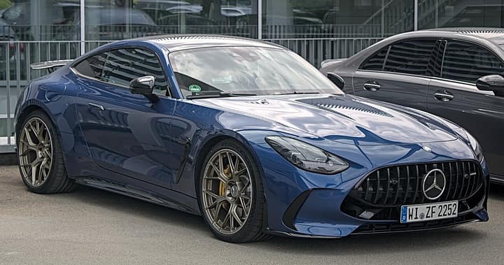 Mercedes-AMG GT 55 4MATIC+ Coupé (C192) en Stuttgart